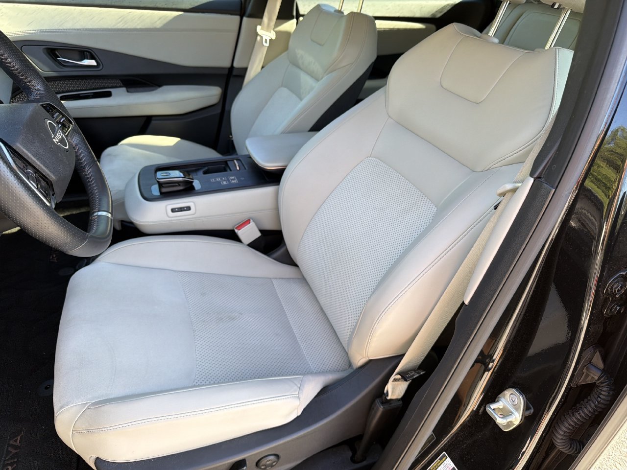 Certified 2023 Nissan Ariya FWD image 17