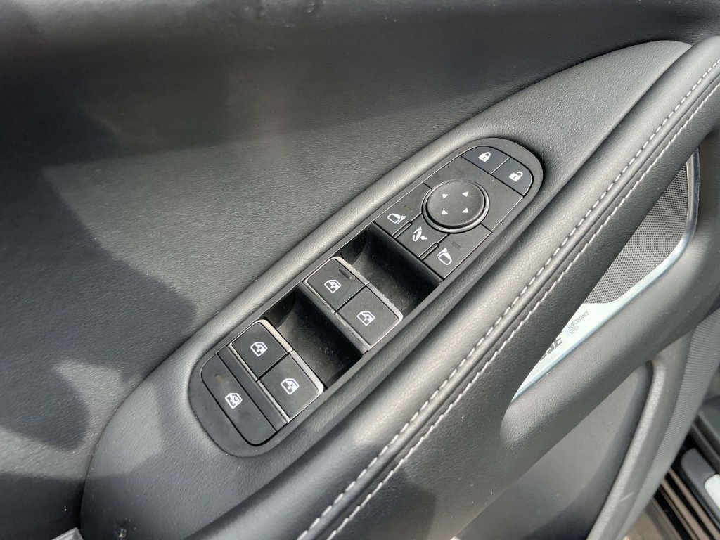Used 2025 INFINITI QX60 Luxe FWD image 16
