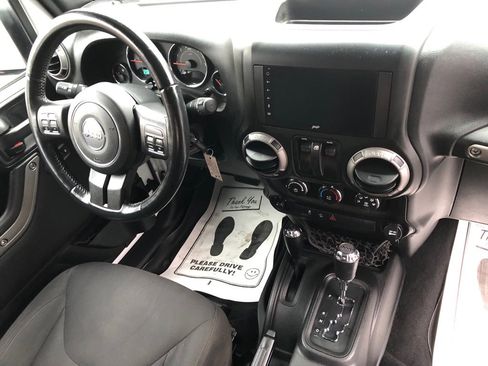 Used 2015 Jeep Wrangler Sport image 24