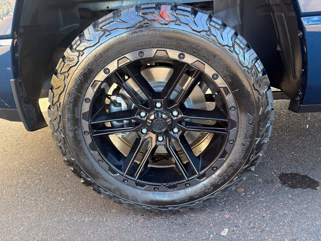 Used 2023 RAM 1500 Laramie AWD/4WD image 5