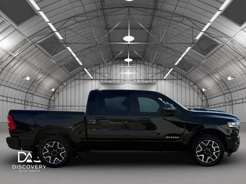 Used 2026 RAM 1500 Laramie AWD/4WD image 6