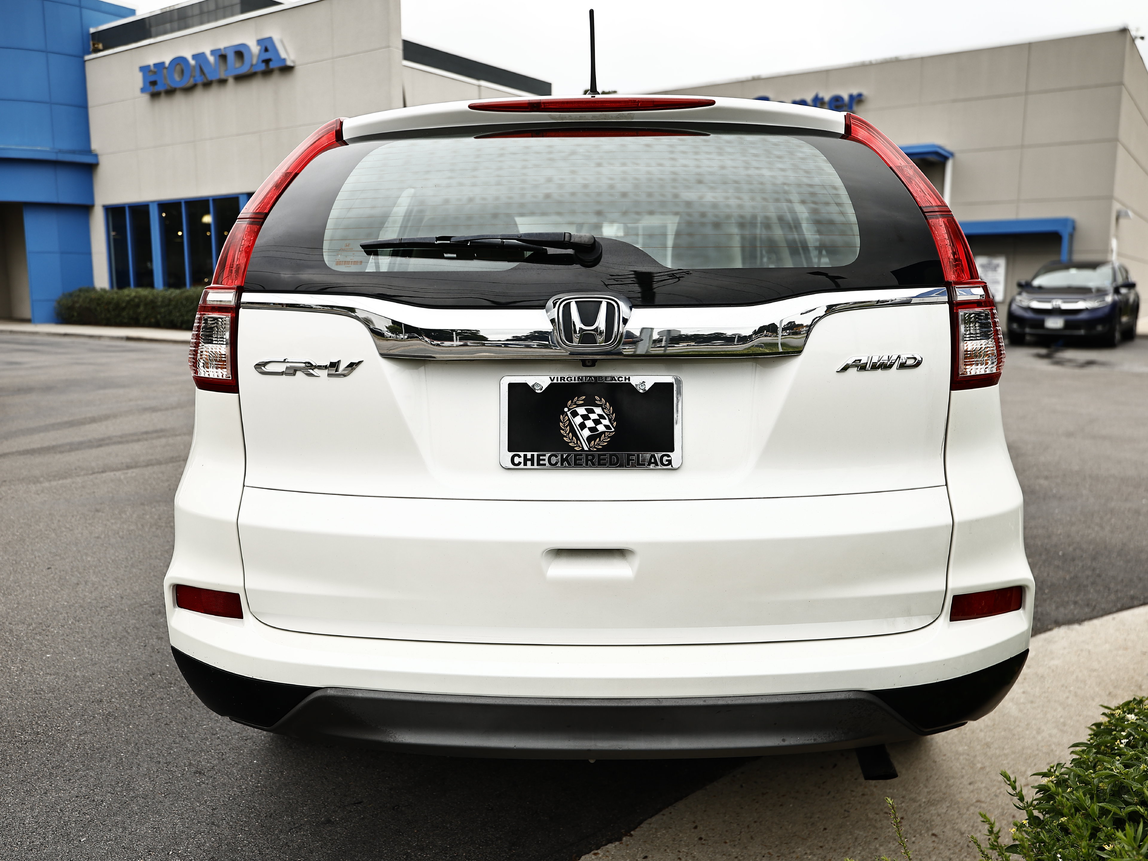 Used 2016 Honda CR-V LX image 10