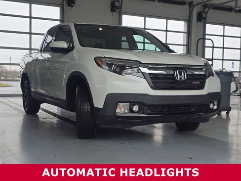 Used 2020 Honda Ridgeline Sport image 3