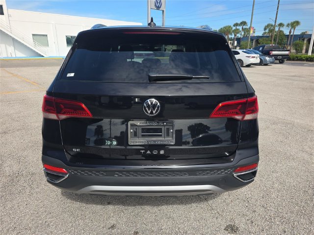 Used 2023 Volkswagen Taos SE FWD image 4
