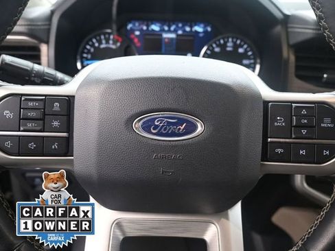 Used 2023 Ford Expedition Limited image 11