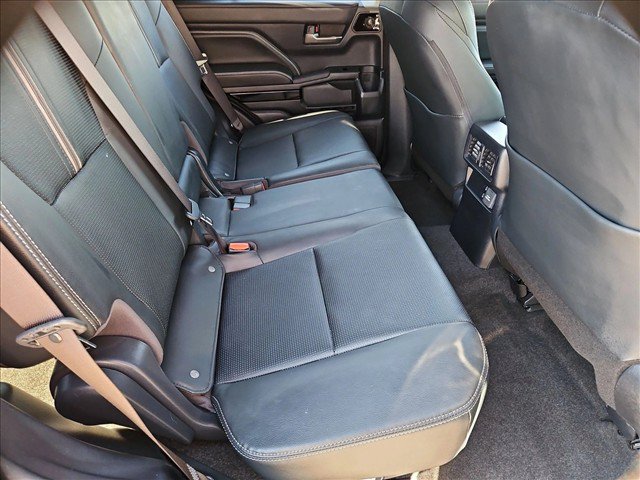 Certified 2026 Toyota 4Runner Limited AWD/4WD image 27