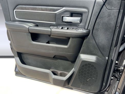 Used 2024 RAM 3500 Big Horn w/ Night Edition image 19