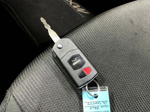 Used 2013 MAZDA MX-5 Miata Sport image 28