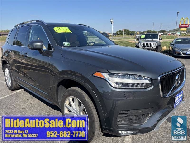 Used 2017 Volvo XC90 T6 Momentum w/ Vision Package AWD/4WD image 3