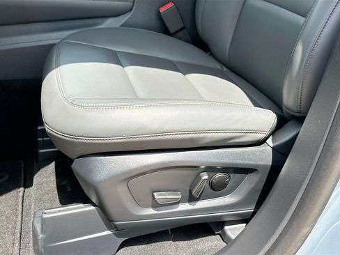 New 2026 Ford Explorer Active w/ Active Comfort Package RWD image 14