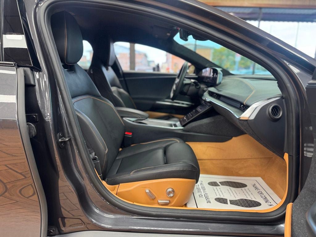 Used 2024 Lucid Air Touring AWD/4WD image 25