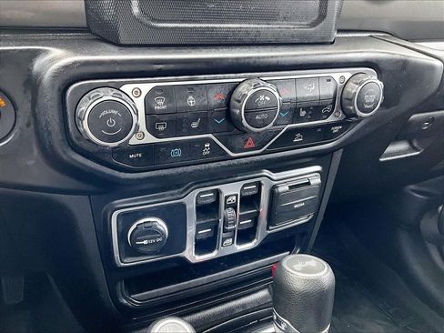 Used 2023 Jeep Wrangler Unlimited w/ Cold Weather Group AWD/4WD image 26