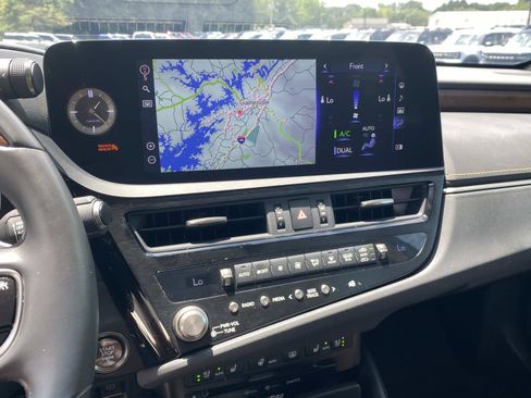 Used 2022 Lexus ES 350 Ultra Luxury w/ Accessory Package 2 FWD image 22