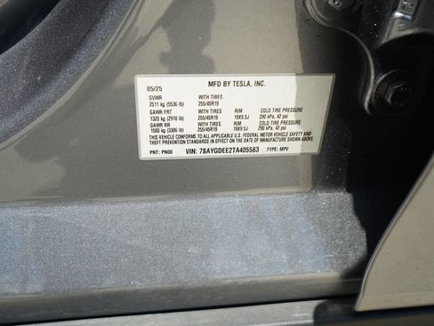 Used 2026 Tesla Model Y AWD image 33