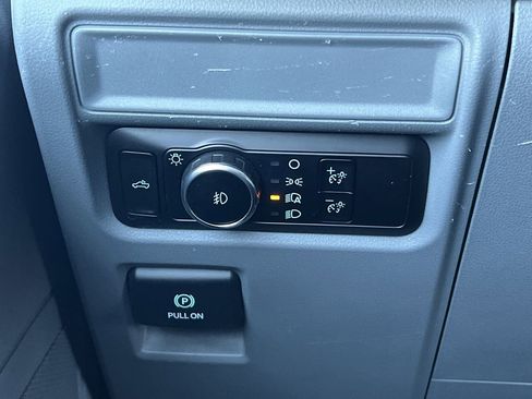 Used 2023 Ford F150 XLT image 13
