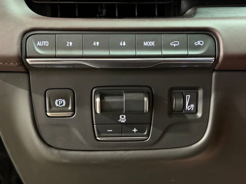 Certified 2023 Cadillac Escalade ESV Sport Platinum w/ LPO, ONYX Package AWD/4WD image 16