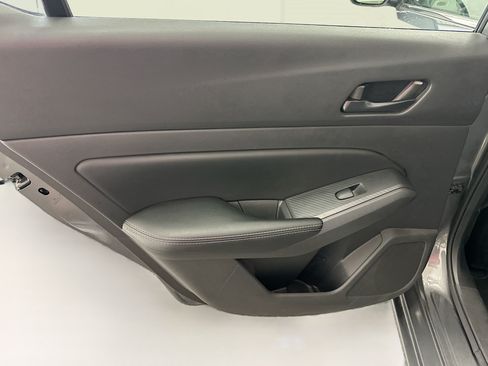 Used 2025 Nissan Altima 2.5 SV FWD image 26