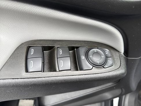 Used 2023 Chevrolet Equinox LS image 11