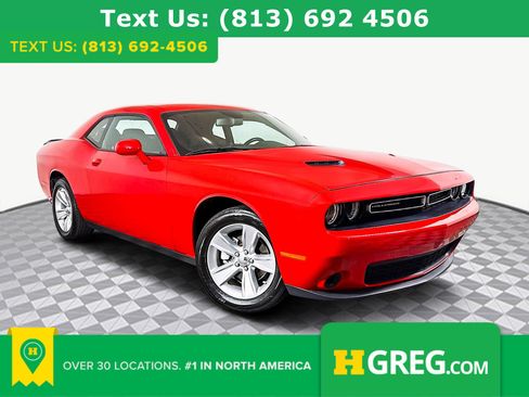 Used 2023 Dodge Challenger SXT image 1