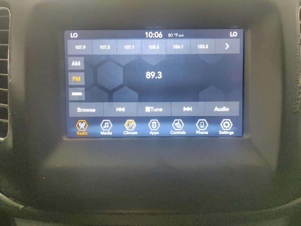 Used 2020 Jeep Compass Latitude w/ Cold Weather Group AWD/4WD image 25