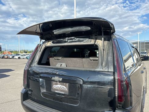 Used 2020 Chevrolet Tahoe Premier AWD/4WD image 17