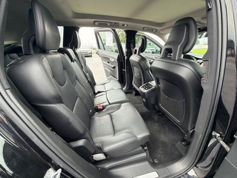 Used 2020 Volvo XC90 T6 Momentum w/ Protection Package Premier AWD/4WD image 29