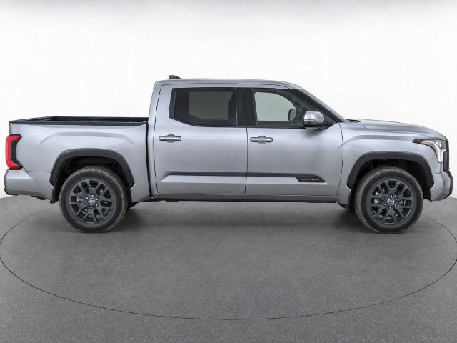 Used 2023 Toyota Tundra Platinum AWD/4WD image 2