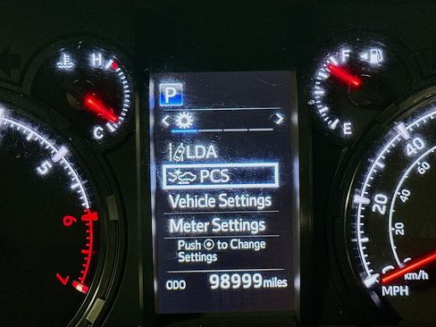 Used 2021 Toyota 4Runner SR5 AWD/4WD image 18