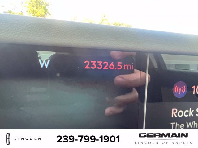 Used 2024 Lincoln Nautilus Premier AWD/4WD image 19