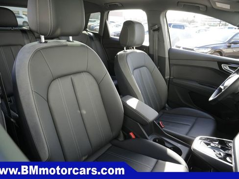 Used 2024 Audi Q4 e-tron Premium Plus w/ Premium Plus AWD/4WD image 32