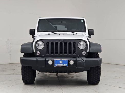 Used 2014 Jeep Wrangler Rubicon w/ Connectivity Group AWD/4WD image 9