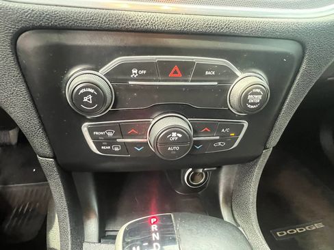 Used 2016 Dodge Charger SXT RWD image 20