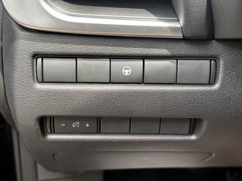 Certified 2022 Nissan Rogue SV AWD/4WD image 18