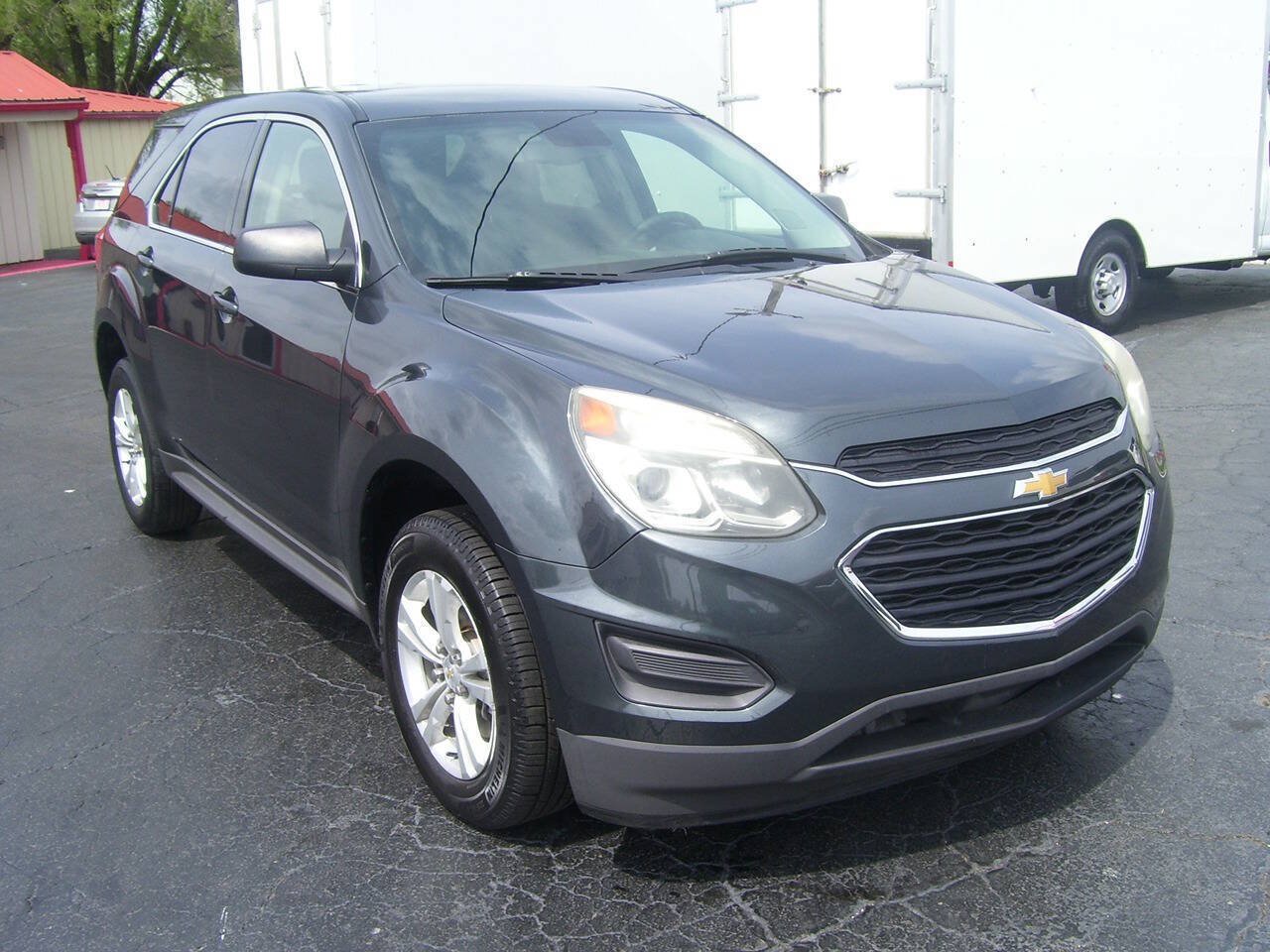 Used 2017 Chevrolet Equinox LS FWD image 4