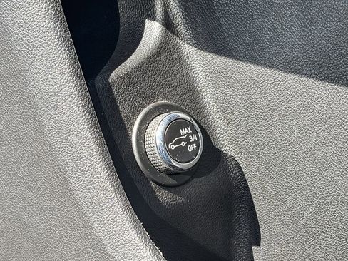 Certified 2024 Cadillac XT4 Premium Luxury image 43