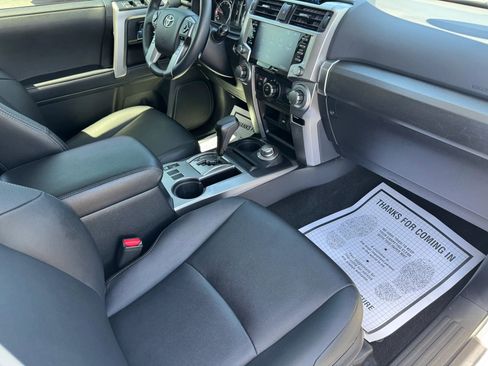Used 2022 Toyota 4Runner TRD Sport AWD/4WD image 13