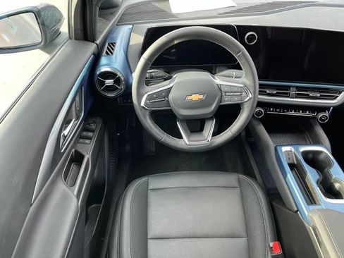 Used 2024 Chevrolet Equinox EV LT FWD image 10