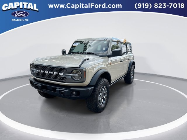 Certified 2025 Ford Bronco Badlands AWD/4WD image 4