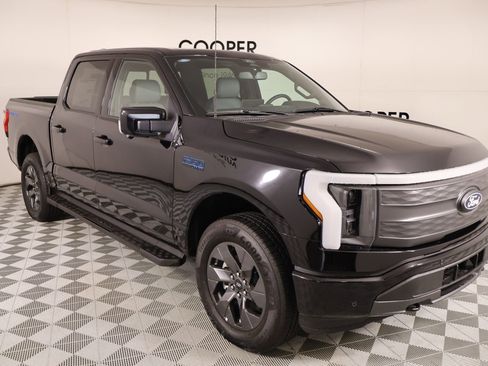 Used 2025 Ford F150 Lightning Lariat image 1