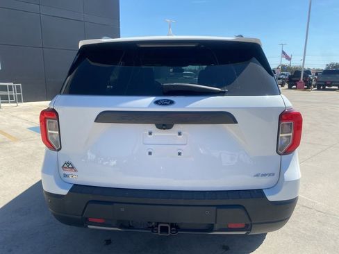Used 2022 Ford Explorer Timberline w/ Timberline Technology Package image 8
