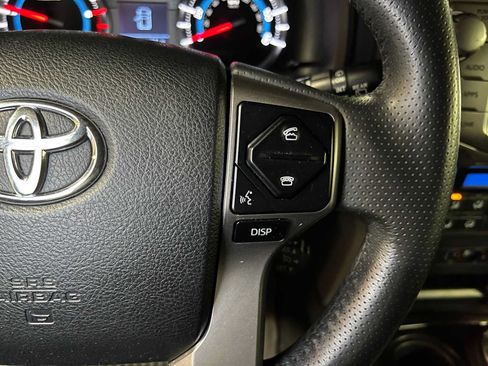 Used 2018 Toyota 4Runner Limited AWD/4WD image 29