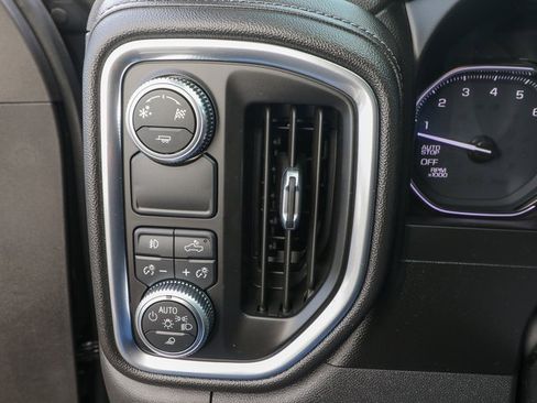 Used 2019 GMC Sierra 1500 SLT w/ SLT Premium Plus Package image 22