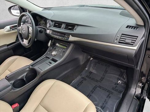 Used 2013 Lexus CT 200h image 20
