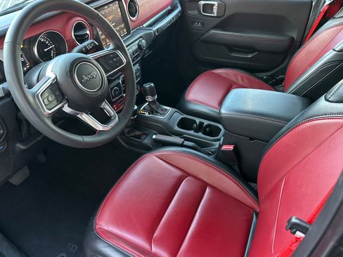 Used 2023 Jeep Wrangler Unlimited Rubicon 4xe AWD/4WD image 7