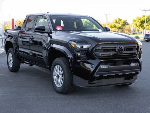 New 2026 Toyota Tacoma SR5 AWD/4WD image 3