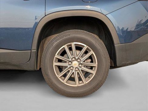 Used 2023 Chevrolet Traverse LT FWD image 14