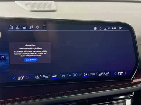 New 2026 Chevrolet Traverse RS w/ LPO, Floor Liner Package AWD/4WD image 7