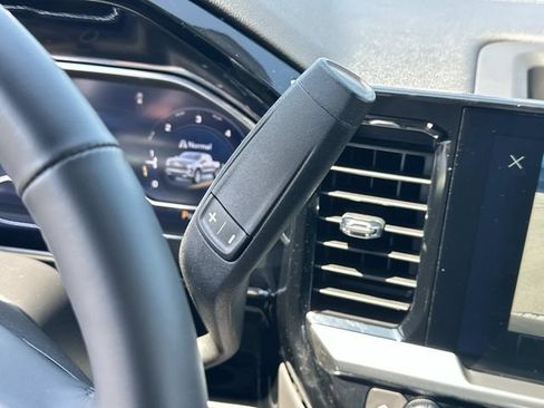 Used 2024 Chevrolet Silverado 1500 LT AWD/4WD image 14