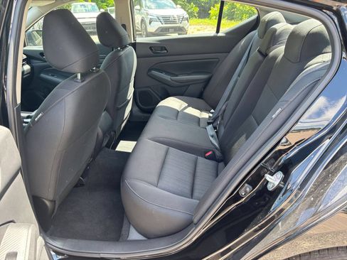 Used 2025 Nissan Altima 2.5 SV FWD image 25