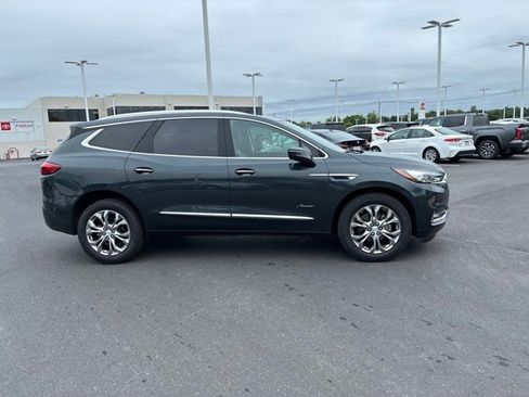 Used 2020 Buick Enclave Avenir w/ Avenir Technology Package AWD/4WD image 6